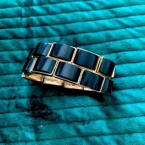 Like new fashion bracelet